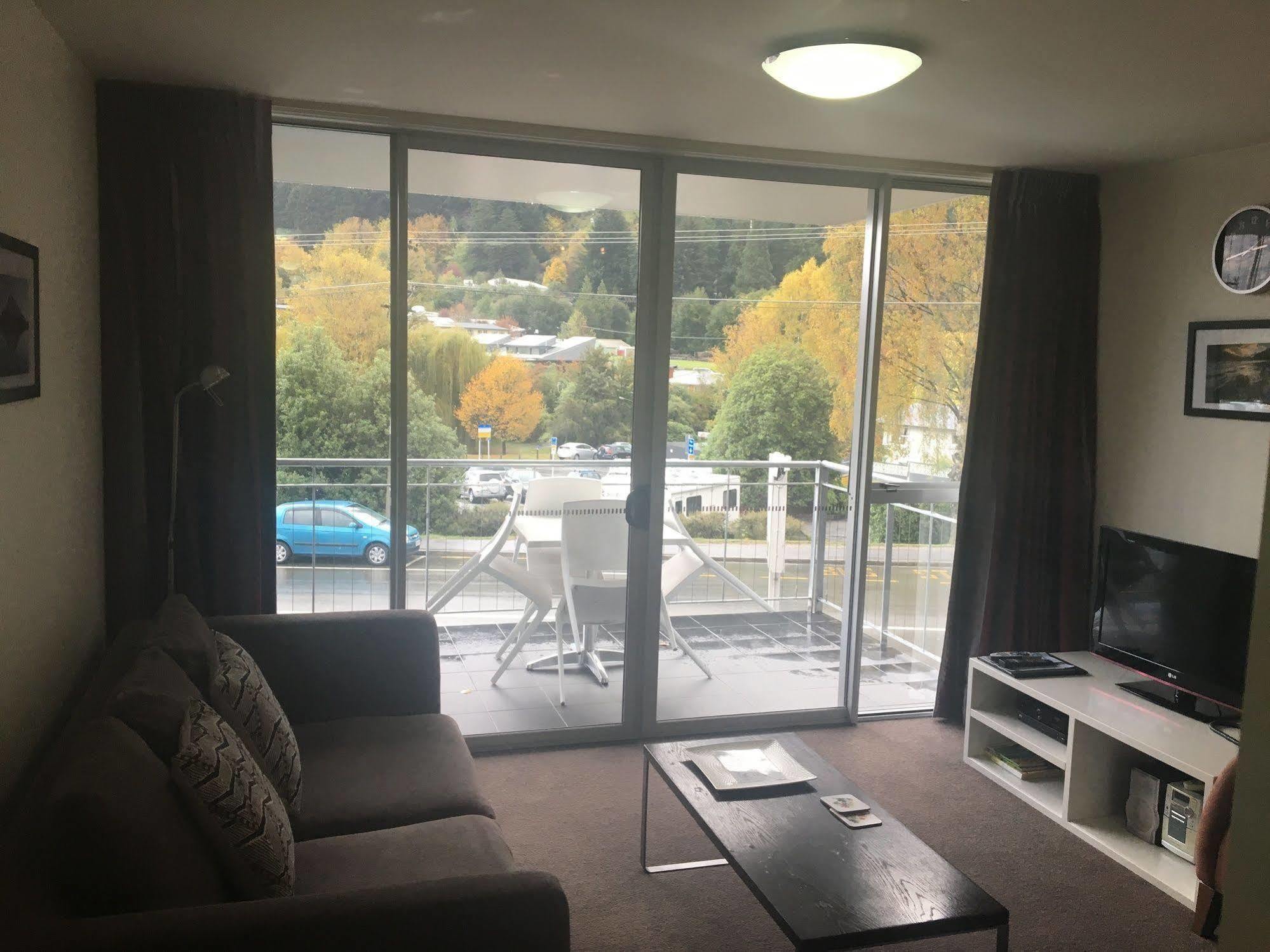 The Whistler Holiday Apartments Queenstown Exterior foto